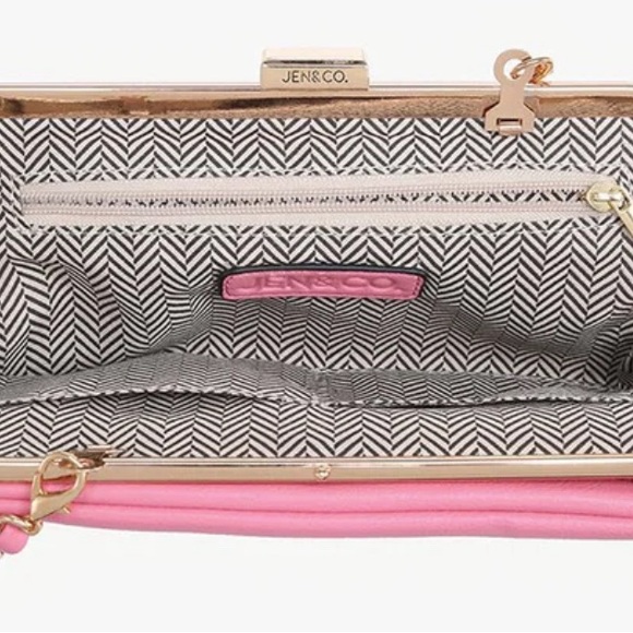 Jen & Co Sue Vegan Leather Wallet Pouch NWT in Bright Pink - Picture 3 of 4